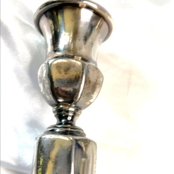 Vintage Wilcox Elegant Silver Plated Candle Holders - Picture 3 of 5
